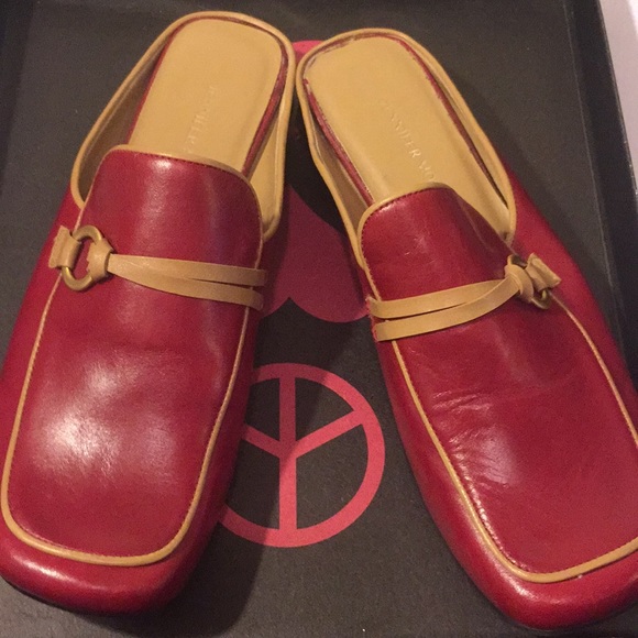 JENNIFER MOORE RED & BEIGE / TAN MULE - Picture 3 of 8